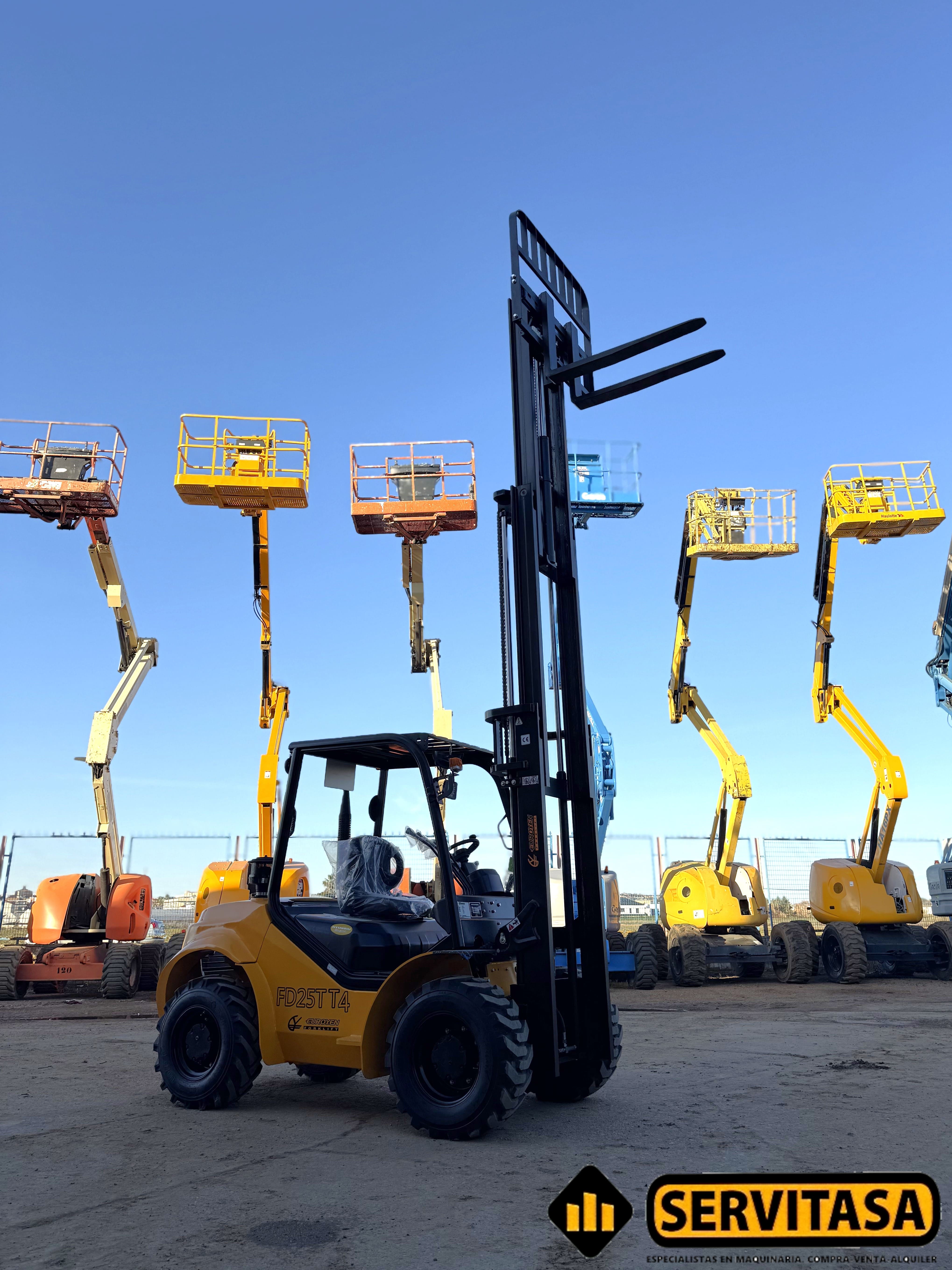 PLATAFORMA ELEVADORA SKYJACK SJ6826RT