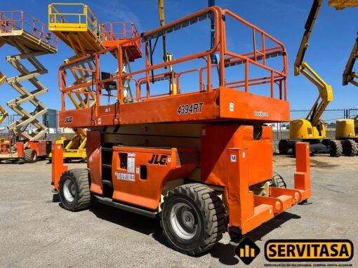 PLATAFORMA ELEVADORA DIÉSEL JLG 4394RT