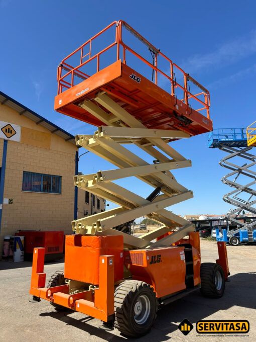 PLATAFORMA ELEVADORA DIÉSEL JLG 4394RT