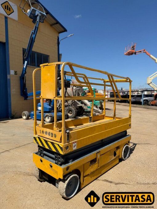COMPACT 8 2006